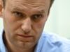 Власти Германии взяли Навального под максимальный контроль
