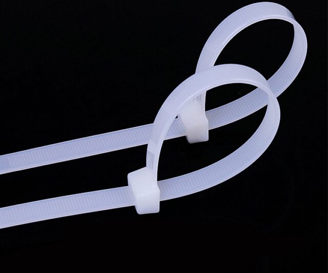 Какие кабельные стяжки выбрать?